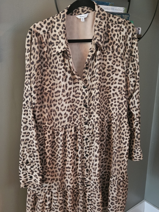 Reitmans Dresses & Skirts - Reitmans Leopard Print Midi Dress in Tan and Brown